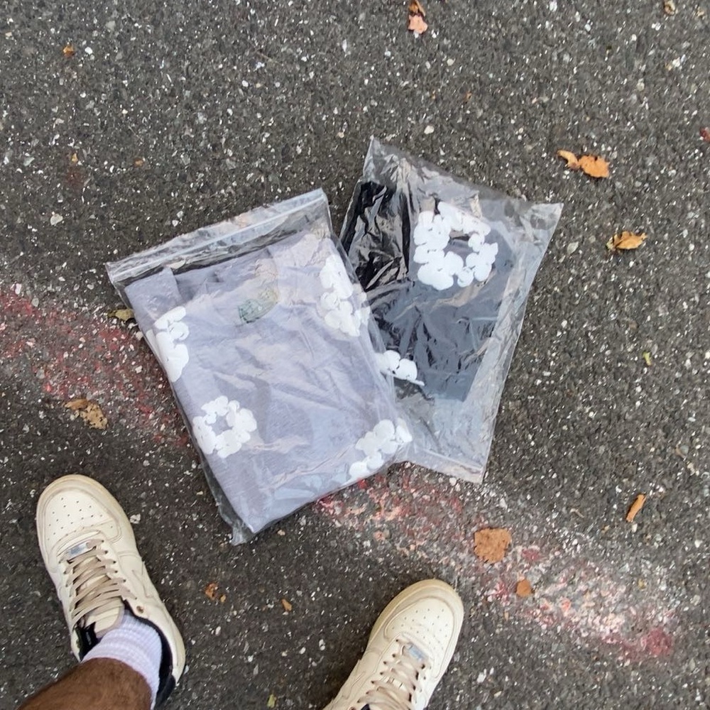 Floral Gray and Black T-Shirts Set